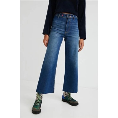 Pantalón vaquero tobillero pata ancha