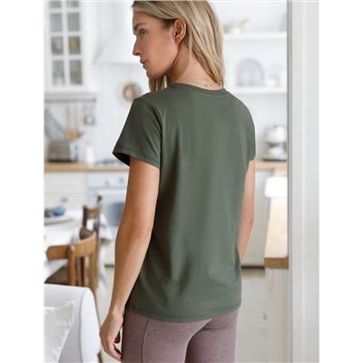 Футболка из 100% хлопка с авторским принтом.