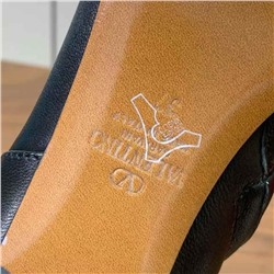 Женские ботинки челси на толстом каблуке с маленькими V-образными пряжками