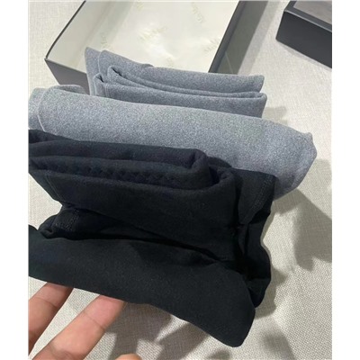 Легинсы max mara Смесь кашемира и немецкого бархата, новая технология теплого смешивания, теплее, чем обычные леггинсы, верхняя часть тела совсем не раздута, более стильная и удобная!  Он кажется восковым на ощупь, обладает высокой эластичностью и хорошей устойчивостью. Он приятен для кожи и питает. Его также