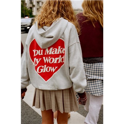 HEART PRINT SWEATSHIRT