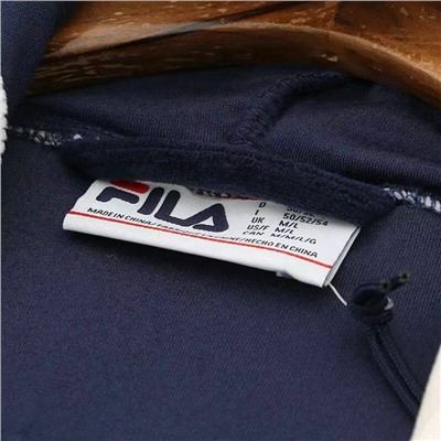 Отличный домашний халат с капюшоном  FIL*A