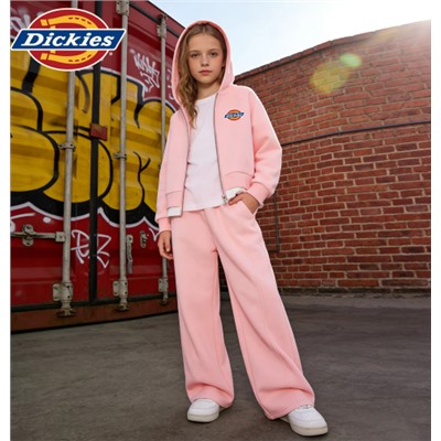 Костюм для мальчиков и девочек. Материал: 57% хлопок, 43% полиэстер