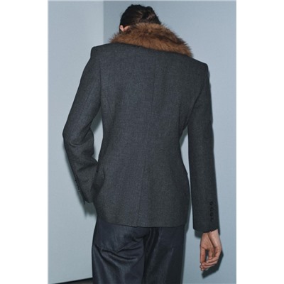 BLAZER ENTALLADA CUELLO EFECTO PELO ZW COLLECTION