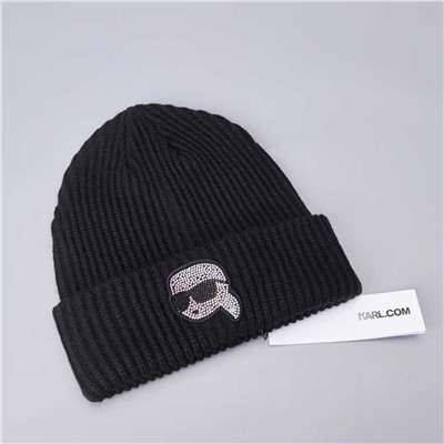 Вязаная шапка КАР*Л 😎