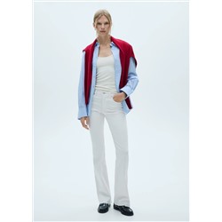 Jeans flare tiro medio