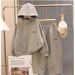 Детский спортивный костюм на флисе