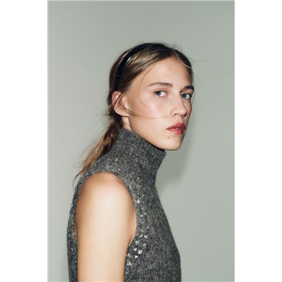 WOOL BLEND TOP WITH RHINESTONE BEADS