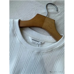 Мужская футболка в вертикальную полоску с круглым вырезом Reserve*d