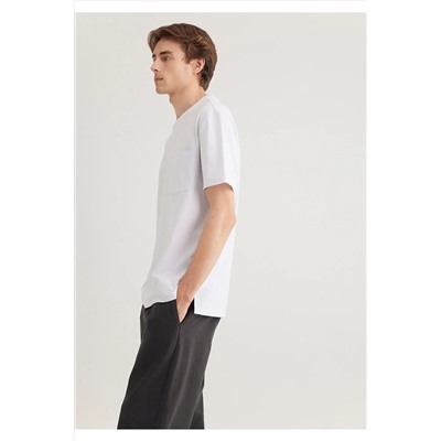 Mavi Cep Detaylı Beyaz Basic Tişört Loose Fit / Bol Rahat Kesim 066248-620