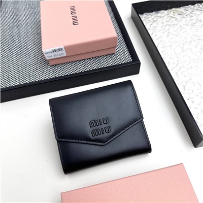 Небольшой кошелек  Mi*u Mi*u