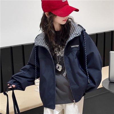 Ветровка для девочек. Сумочка в подарок