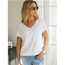 Футболка с V-вырезом и цельнокроеным рукавом из премиального хлопка с эластаном