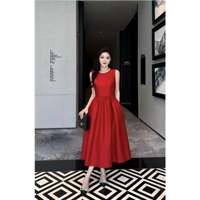 Новая модель шелковистого платья   Sel*f-portrai*t