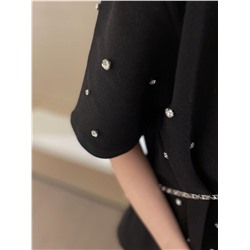 Хлопковая женская футболка со стразами