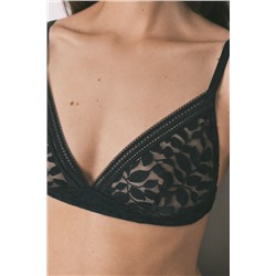 Sujetador trinagular NATURAL encaje negro