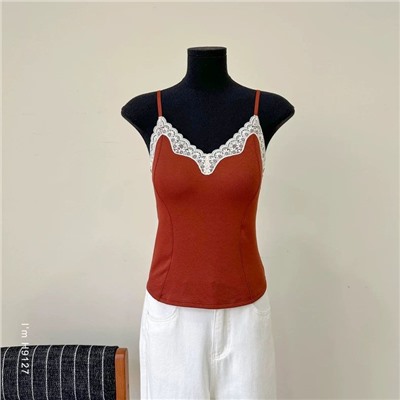 Теплая кружевная майка со встроенным лифом