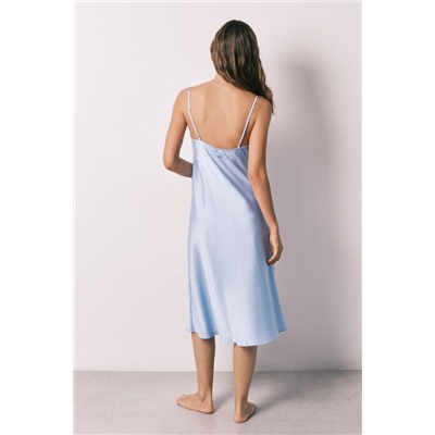 Camisón midi tirantes satén azul