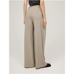 Базовые бежевые брюки их хлопка