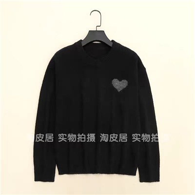 Женский джемпер с сердцем Н*М