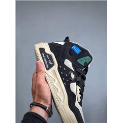 Кроссовки ECC*O