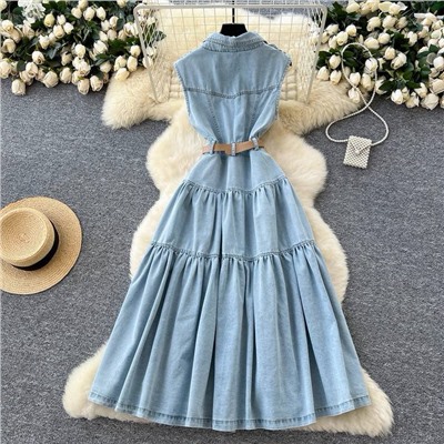 Красивое джинсовое платье