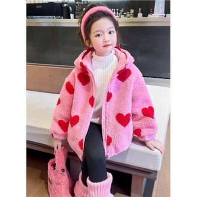 Плюшевая куртка  с капюшоном