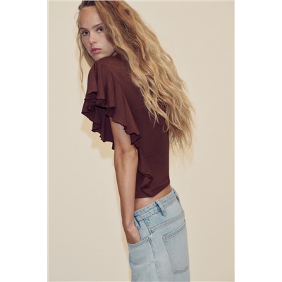 T-SHIRT WITH RUFFLE SLEEVES