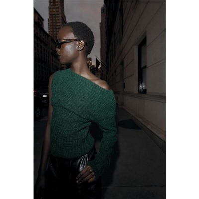 ASYMMETRIC TEXTURED KNIT JUMPER