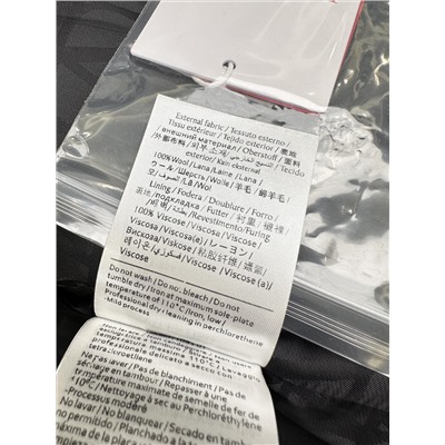 высокая версия пиджак, , подиумный стиль, изысканная вышивка золотой нитью, кастомизация формованных кнопок фурнитуры, кнопок всего двести и они ничем не отличаются от YB