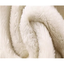 Пушистая кофта.