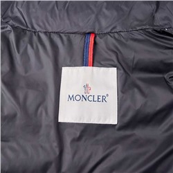 Универсальный жилет-пуховик  MONCLE*R