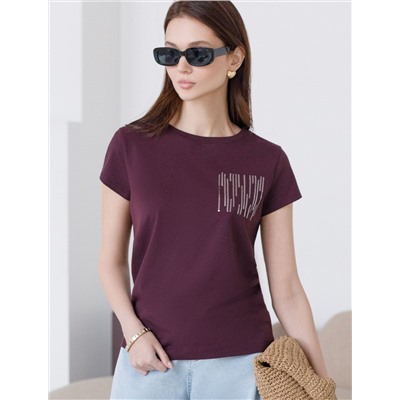 Нарядная футболка с блестящим принтом