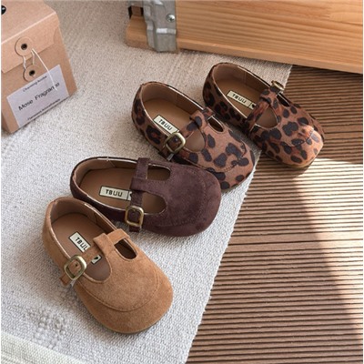 Детские туфли с закрытым носом