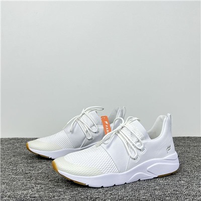 Женские спортивные кроссовки