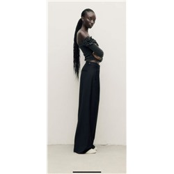 Женский лонгслив с открытыми плечами и объемным декором  ЗАР*А