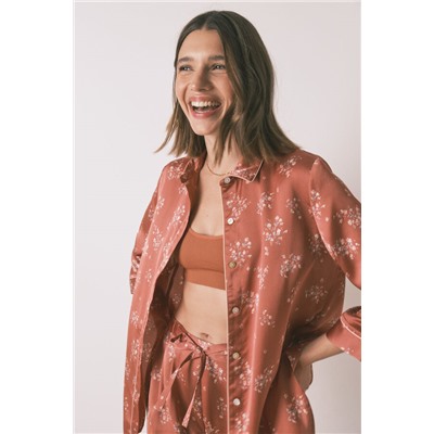 Pijama camisero largo satén naranja