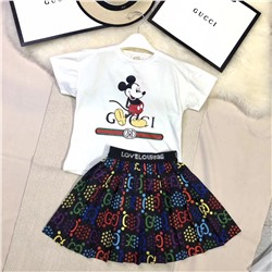 Костюм   на девочку