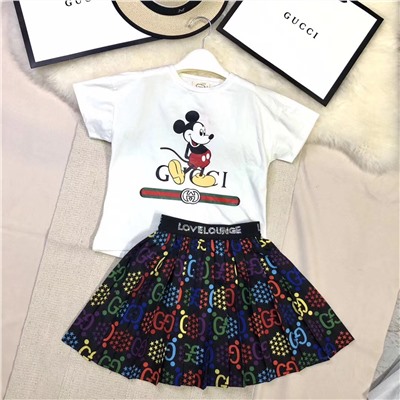 Костюм   на девочку