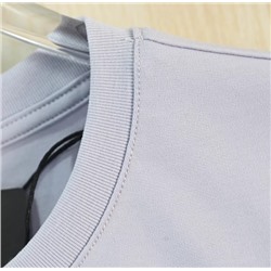 Комфортная мягкая хлопковая футболка с офсетным принтом