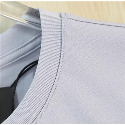 Комфортная мягкая хлопковая футболка с офсетным принтом