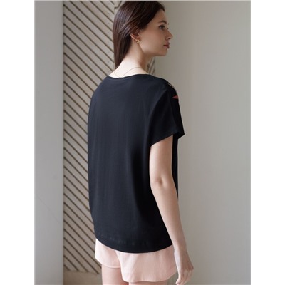 Свободная футболка с V-вырезом и цельнокроеным рукавом из 100% хлопка с принтом