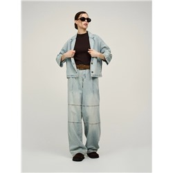 Голубой жакет из денима