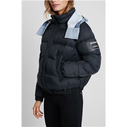 Chaqueta corta acolchada doble capucha