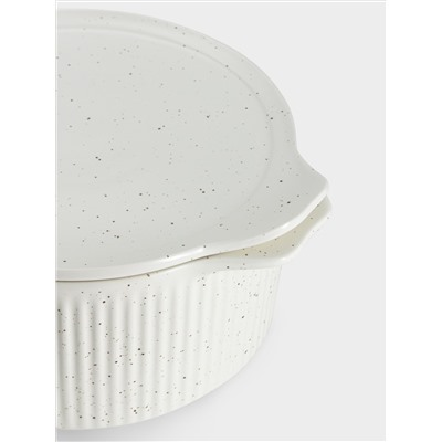 Кастрюля, 3 л, с крышкой, фарфор P, круглая, молочная, в крапинку, Speckle