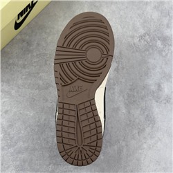 Nik*e SB Dunk Low