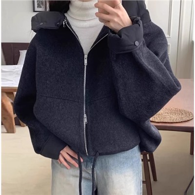 Курточка, размер единый. Как говорится от мала до велика 😂