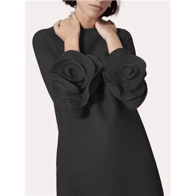 Женское платье с длинным рукавом и объемными цветами на манжетах  Valentin*o