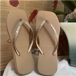 Трендовые сланцы вьетнамки  Havaiana*s