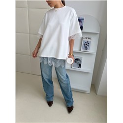 Трендовая футболка с кружевом